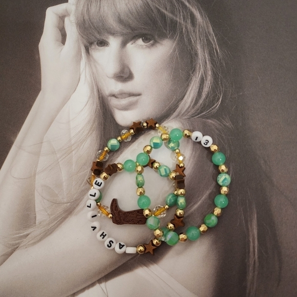 Taylor Swift Nashville Handmade Friendship Bracelets Set Of 3 - Picture 2 of 6